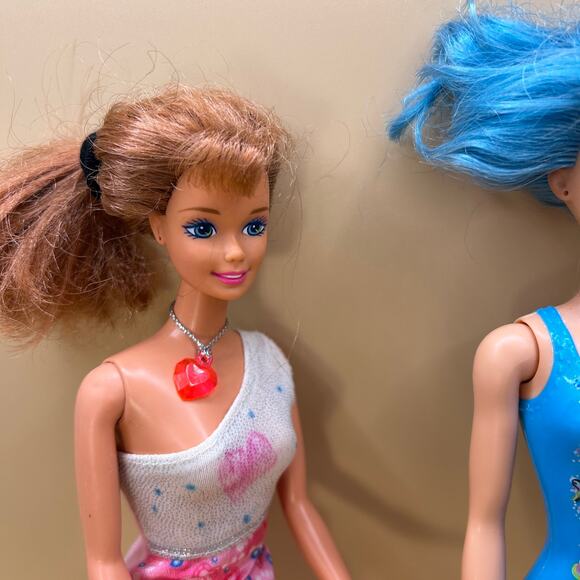 Lot of 2 Barbie Dolls Color Reveal Unicorn Teal and Barbie Sweetheart Pre-loved - Picture 11 of 13